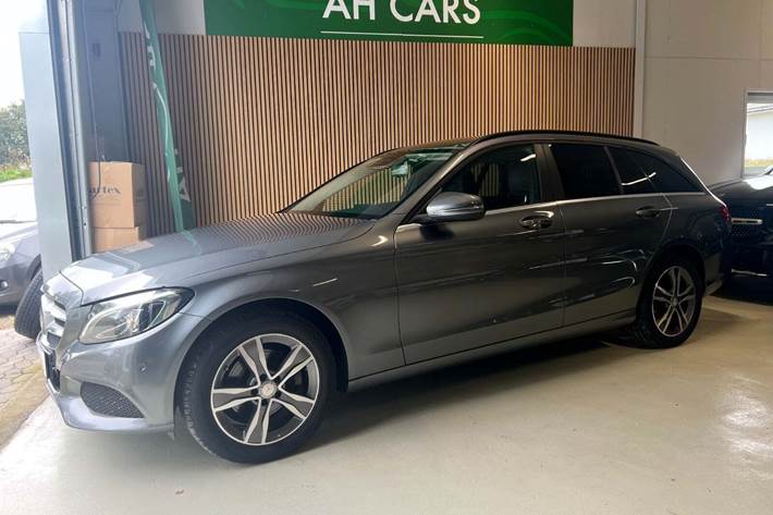 Grå Mercedes C220 d fra 2017