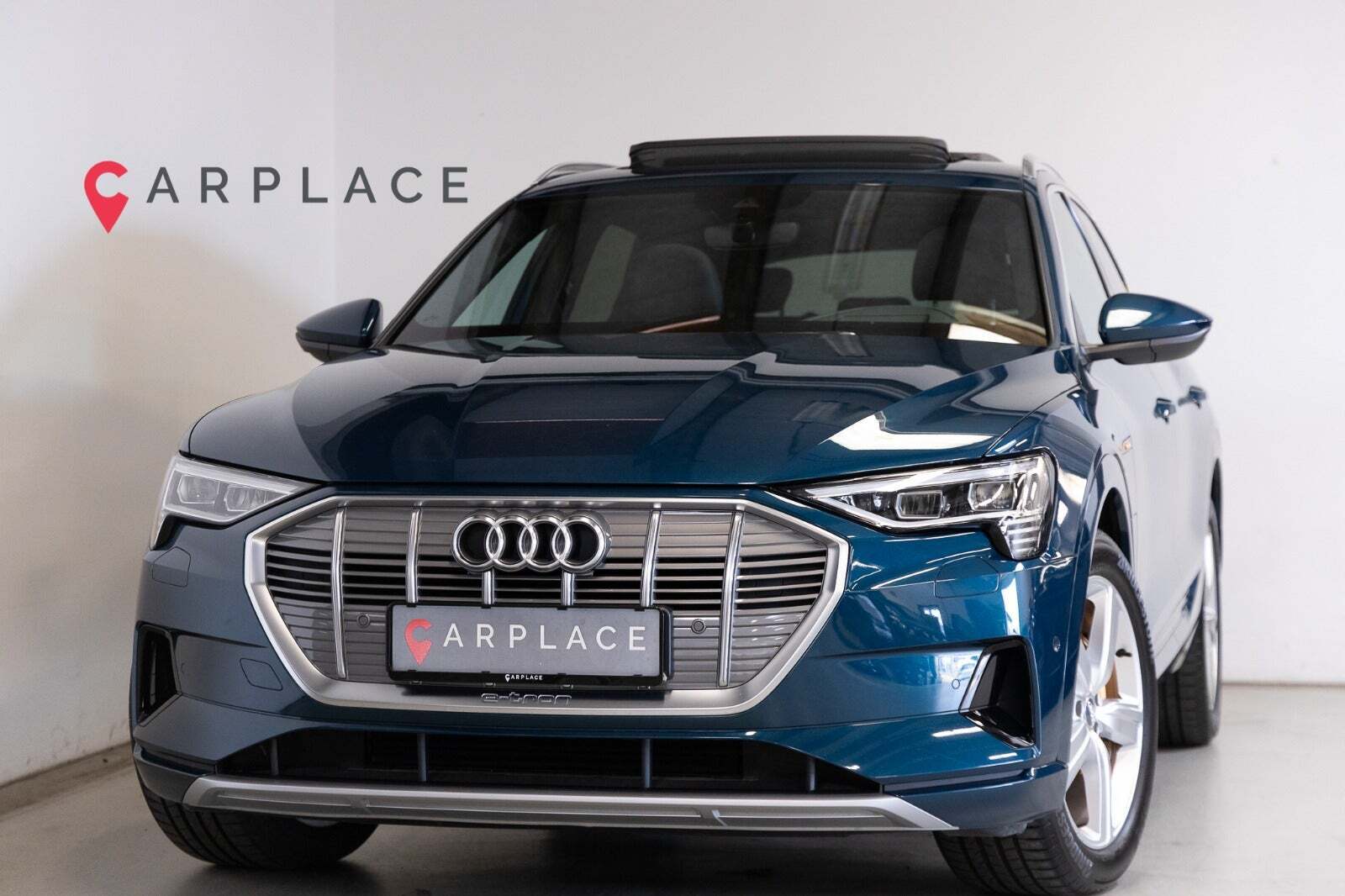 Blå Audi e-tron fra 2020