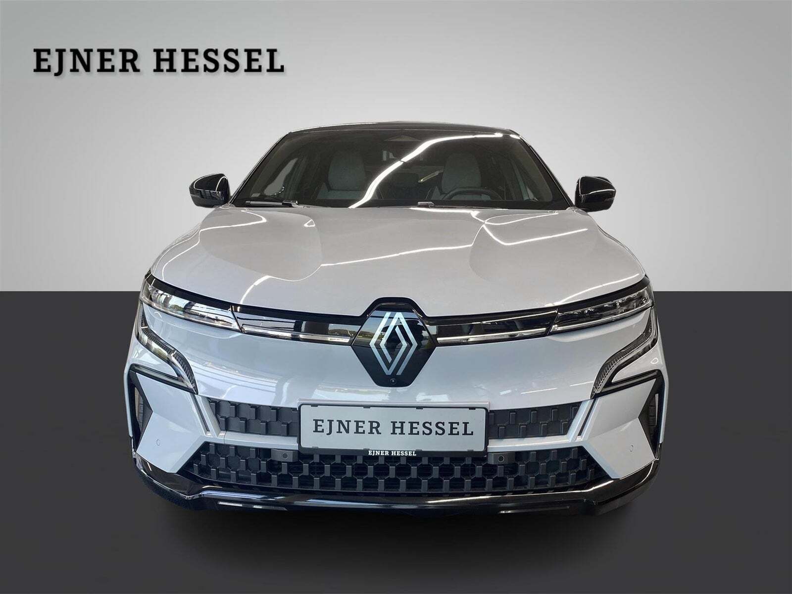 Grå Renault Megane E-Tech fra 2022