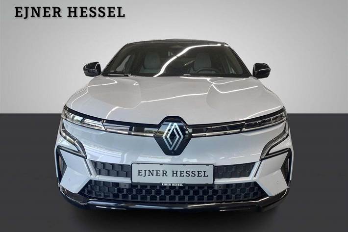 Grå Renault Megane E-Tech fra 2022