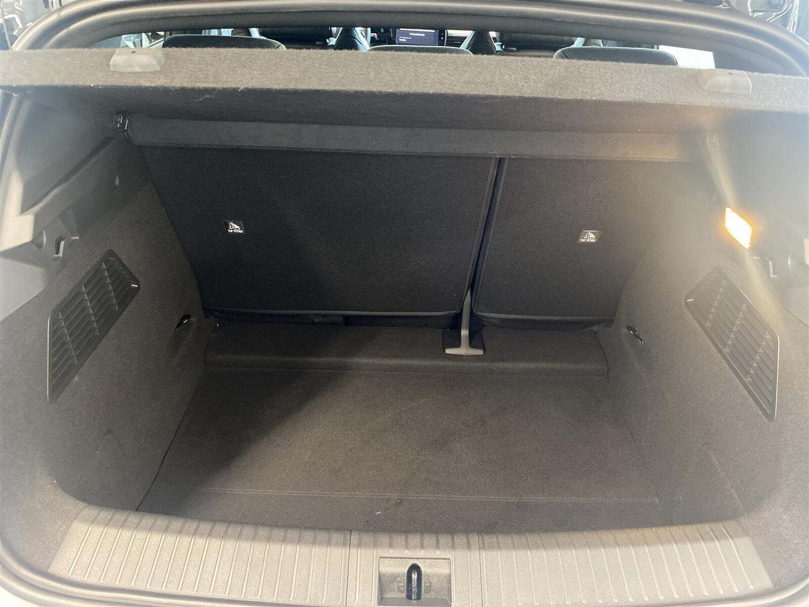 Grå Renault Megane E-Tech fra 2022