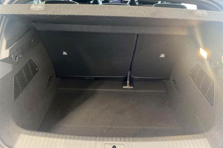 Grå Renault Megane E-Tech fra 2022