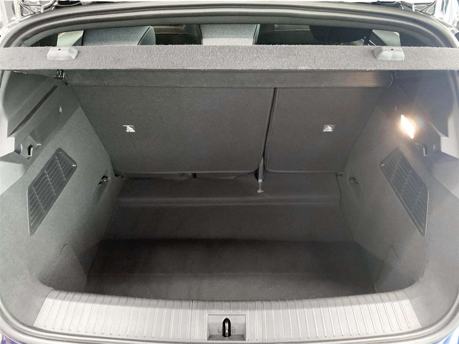 Blå Renault Megane E-Tech fra 2022