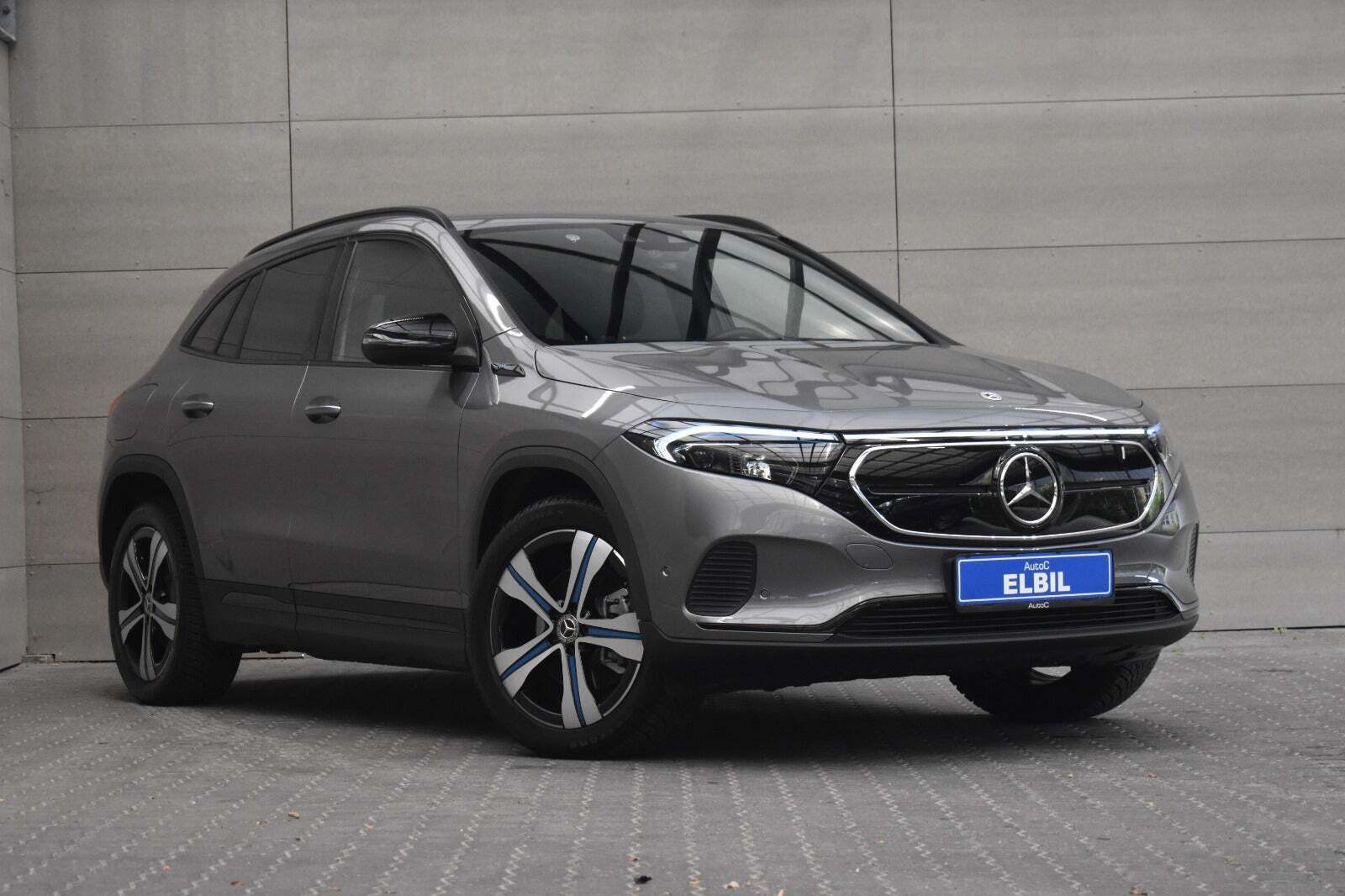 Grå Mercedes EQA250+ fra 2023