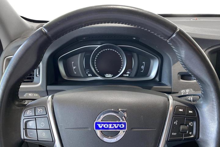 Sort Volvo V60 fra 2015