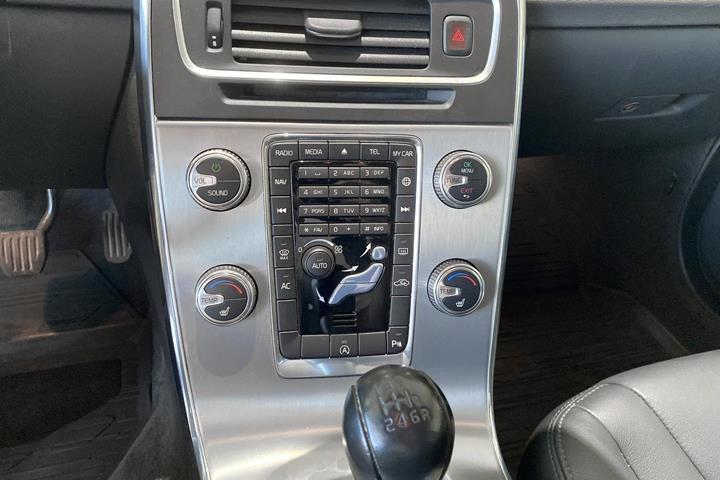 Sort Volvo V60 fra 2015