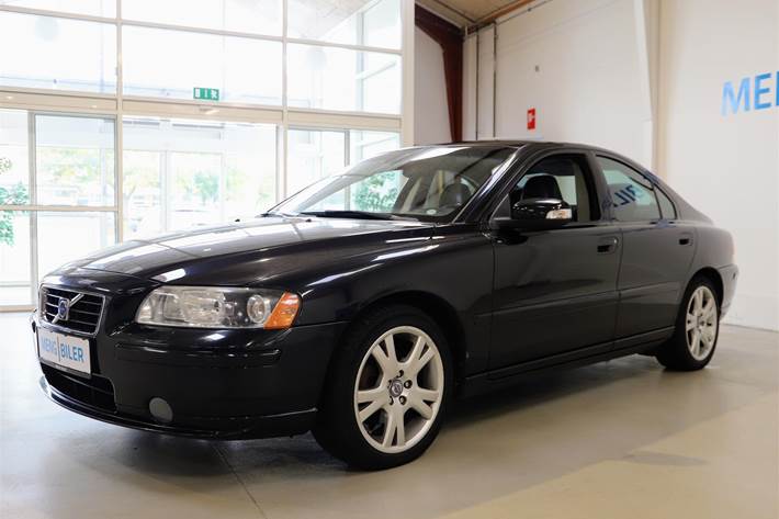 Sort Volvo S60 fra 2008
