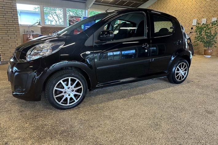 Grå Citroën C1 fra 2013