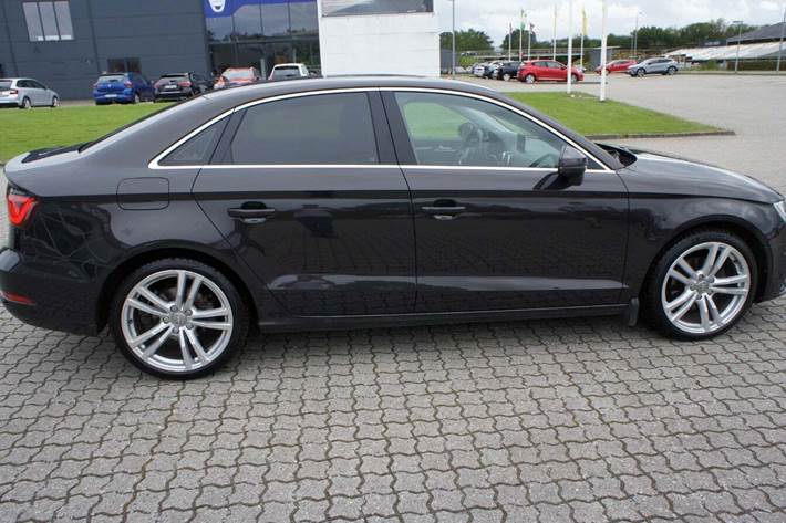 Grå Audi A3 fra 2014