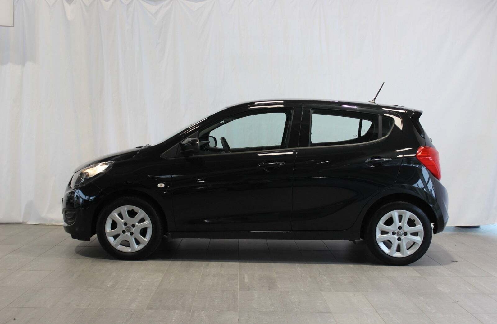 Sort Opel Karl fra 2016