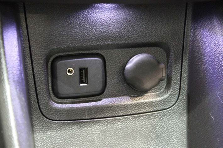 Sort Opel Karl fra 2016