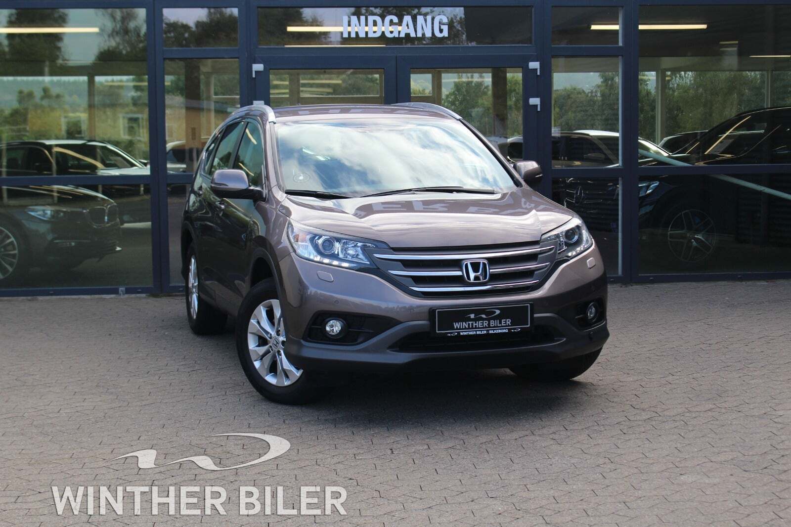 Grå Honda CR-V fra 2014