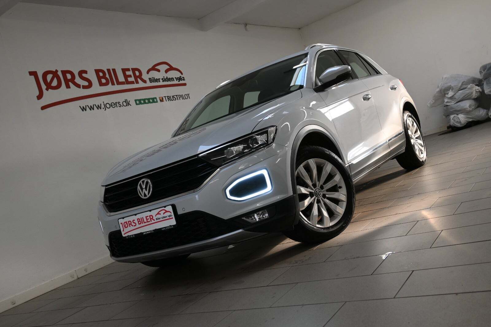 Grå VW T-Roc fra 2018