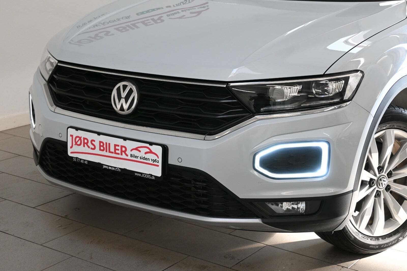 Grå VW T-Roc fra 2018