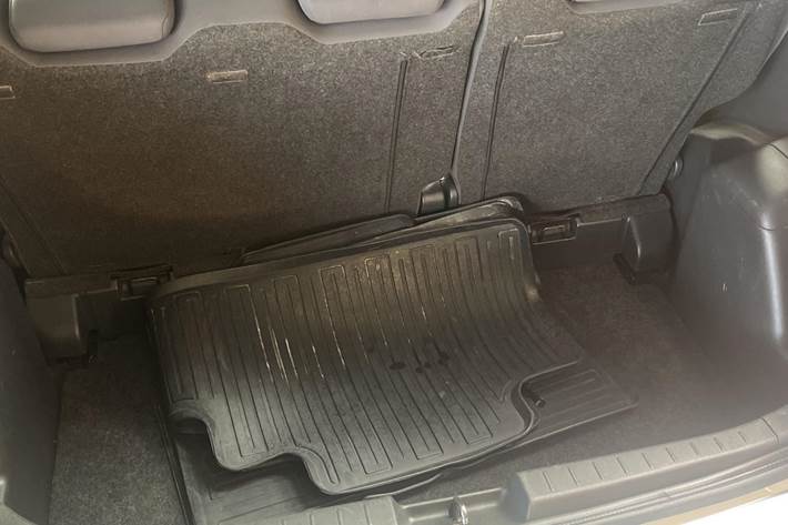 Sølv Toyota Yaris fra 2009