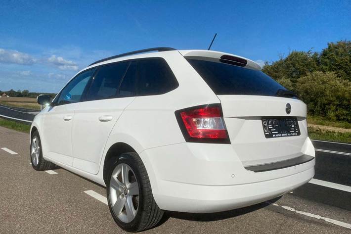 Hvid Skoda Fabia fra 2016