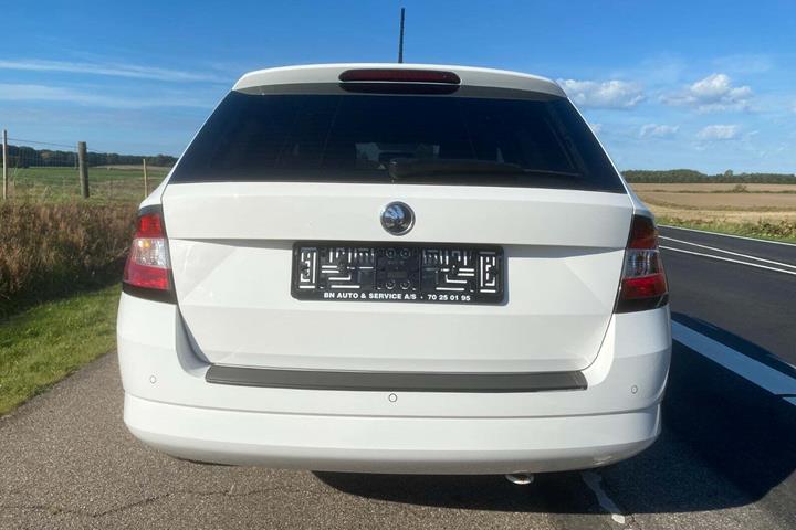 Hvid Skoda Fabia fra 2016