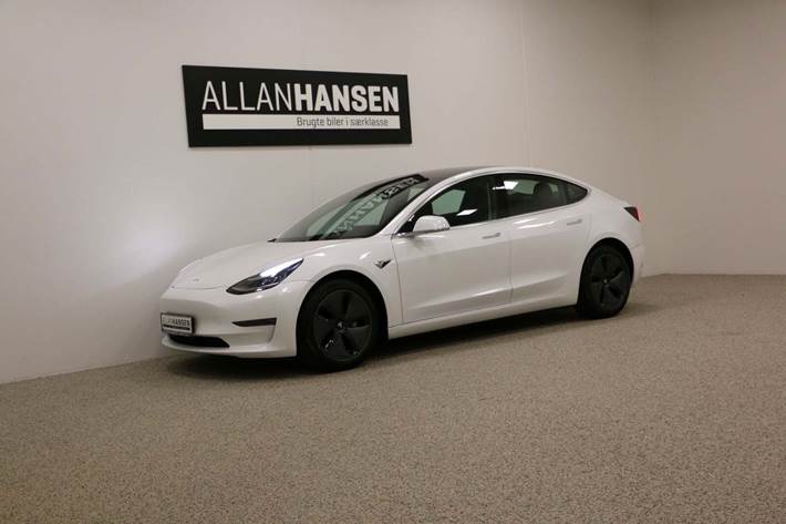 Hvid Tesla Model 3 fra 2020