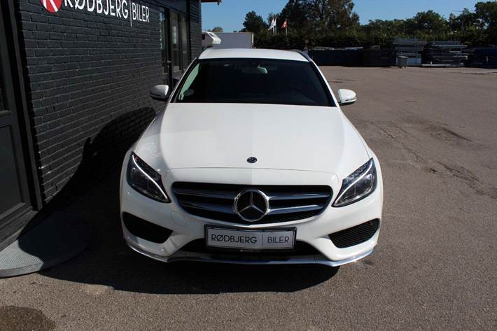 Grå Mercedes C220 d fra 2016