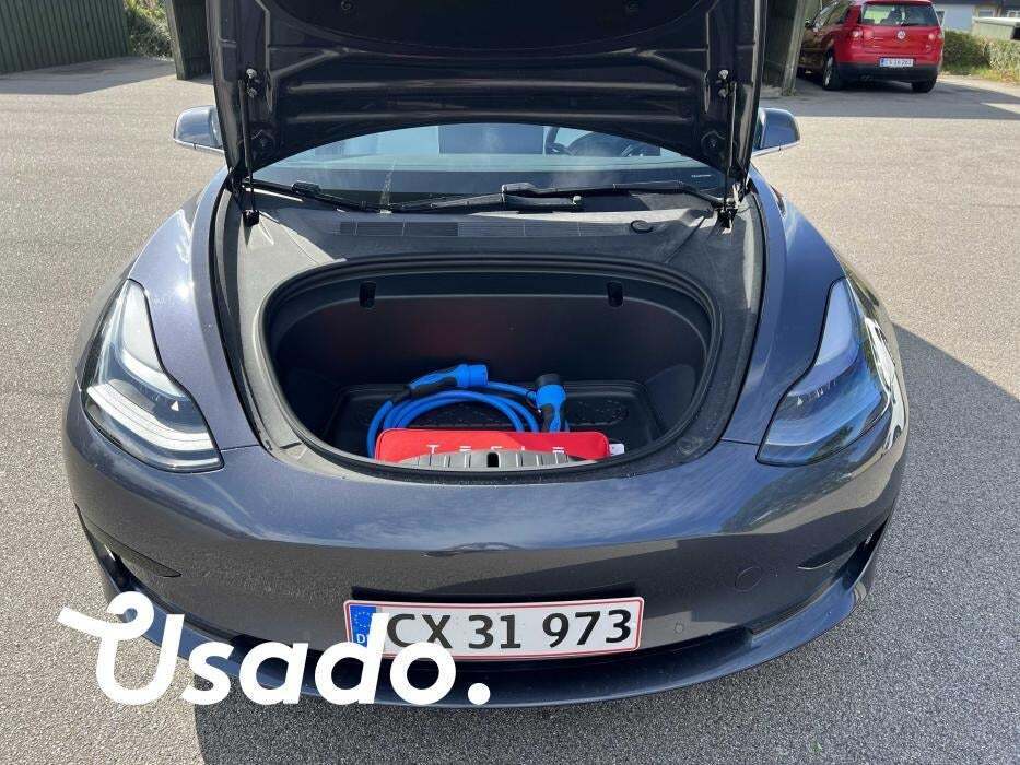 Hvid Tesla Model 3 fra 2020