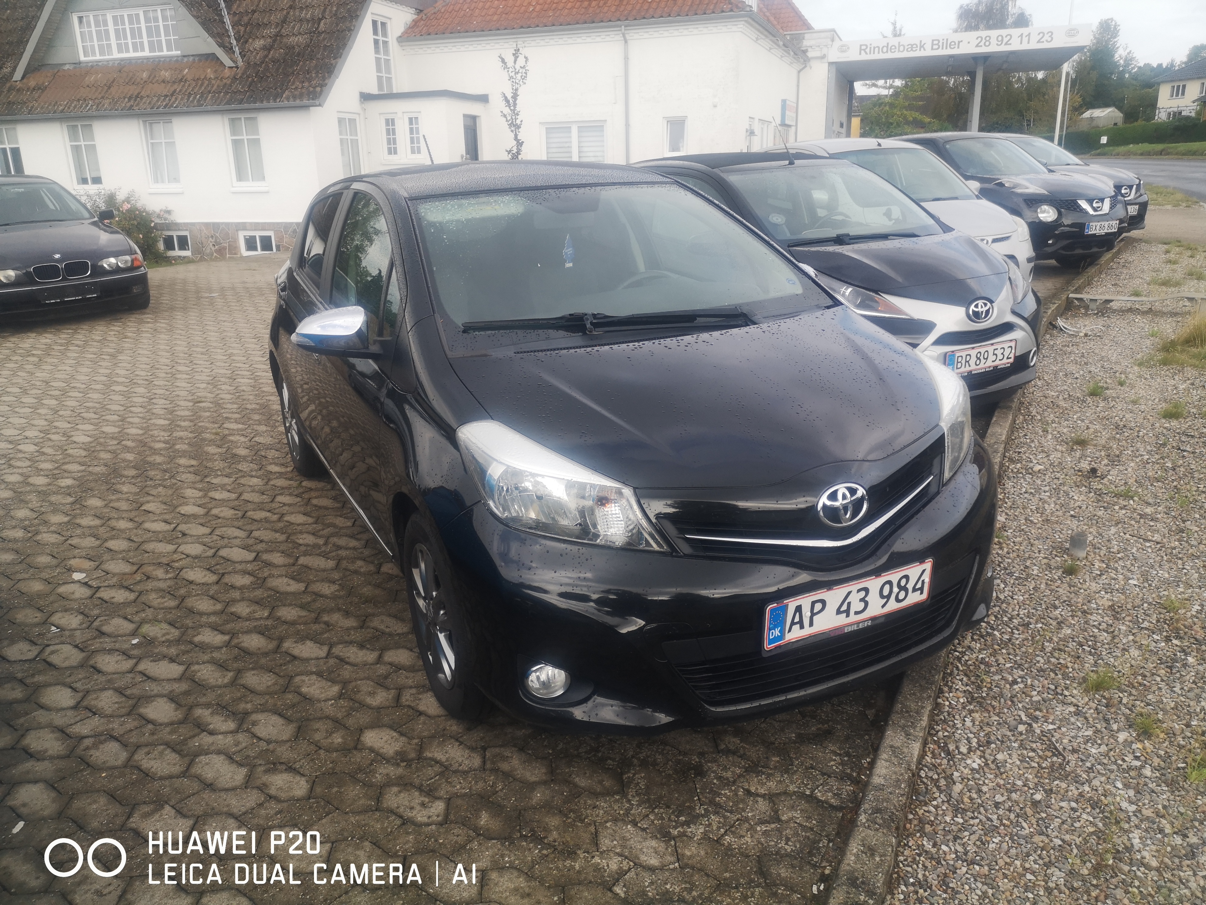 Sort Toyota Yaris fra 2014