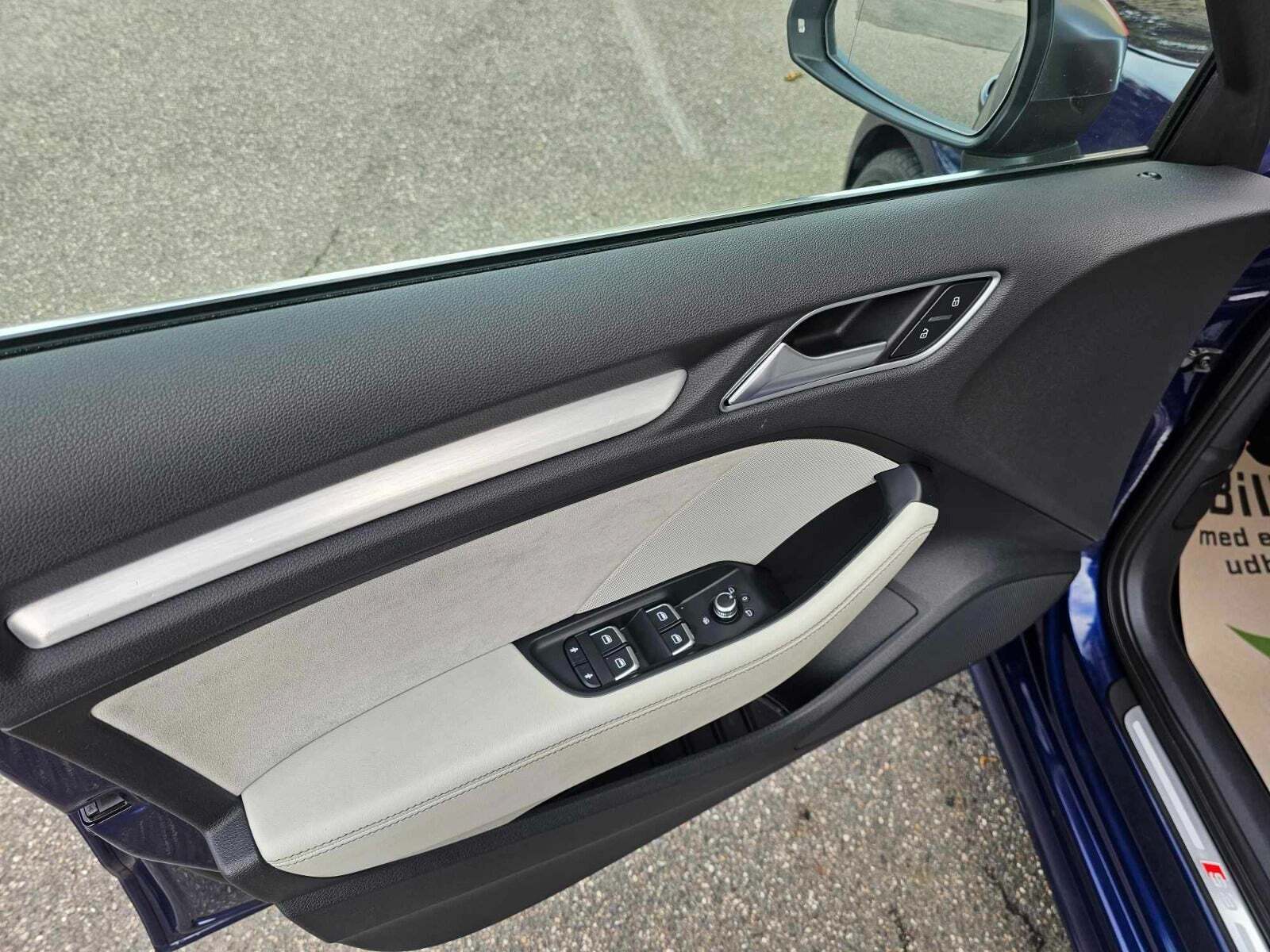 Blå Audi S3 fra 2014