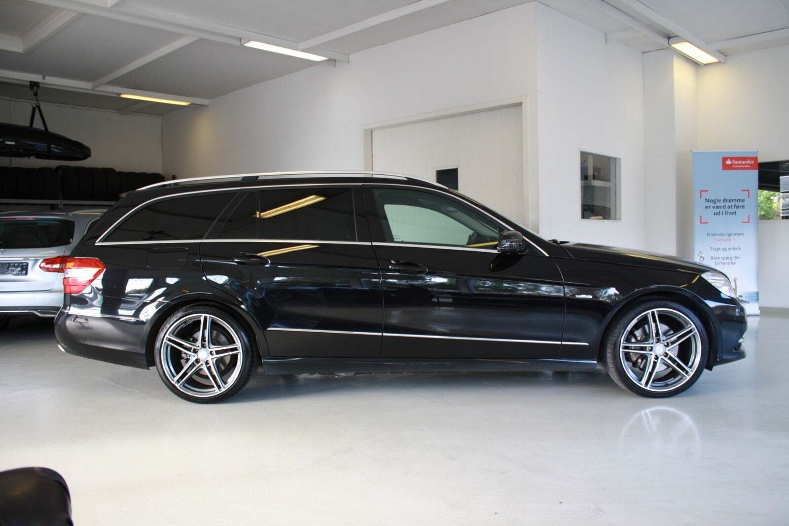 Sort Mercedes E250 fra 2012