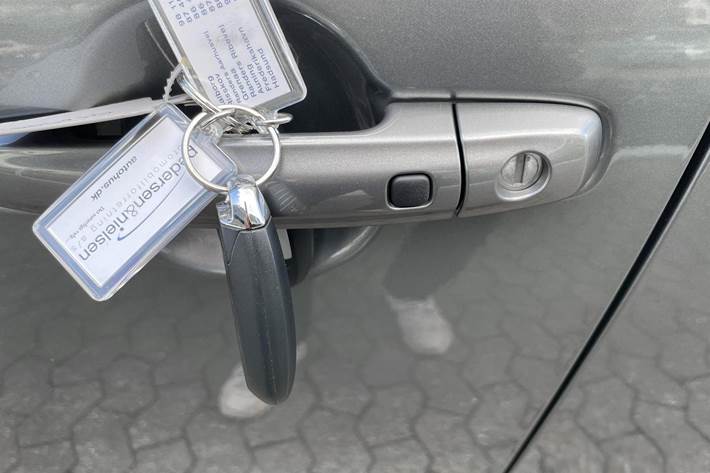 Sort Suzuki Vitara fra 2023