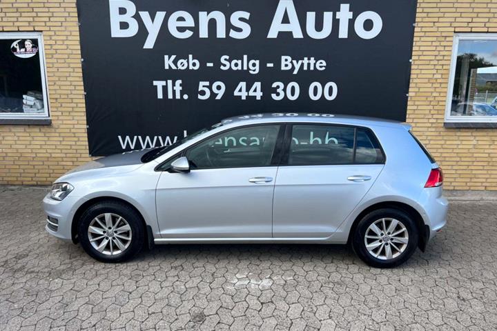Sølv VW Golf VII fra 2015