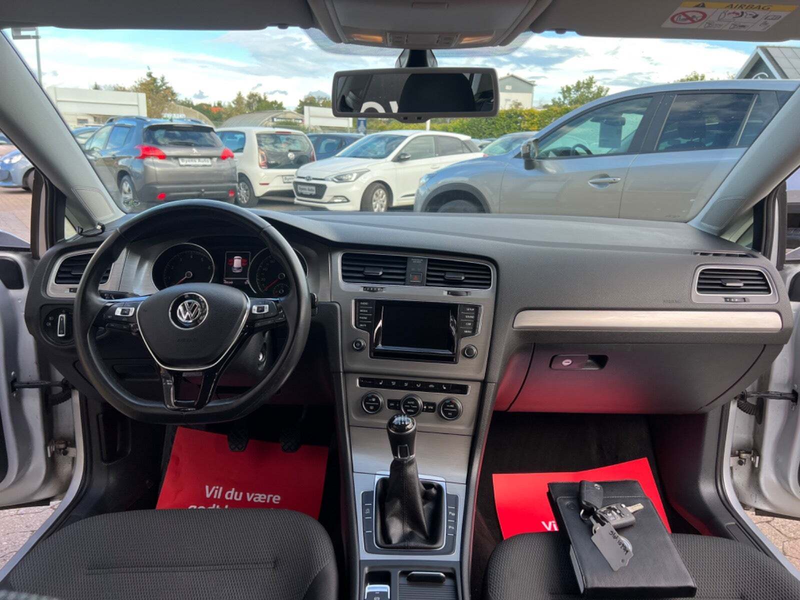 Sølv VW Golf VII fra 2015