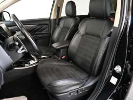 Mitsubishi Outlander 2,4 PHEV Invite CVT 4WD