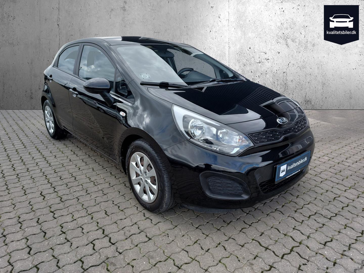 Sort Kia Rio fra 2014
