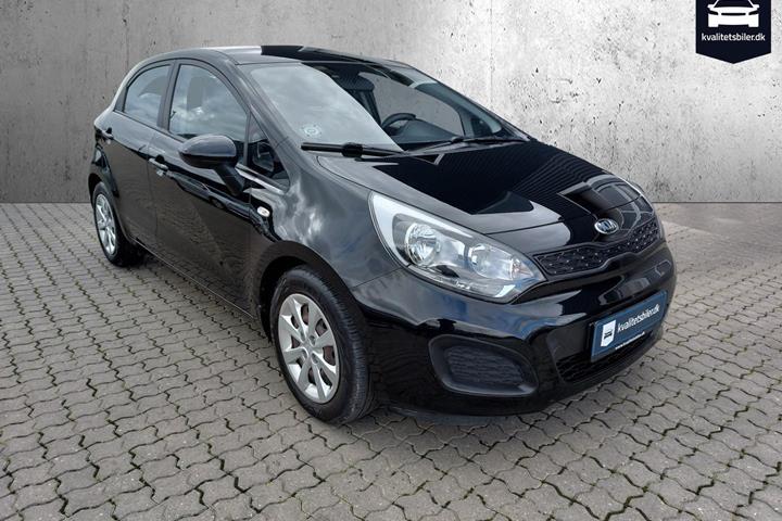 Sort Kia Rio fra 2014