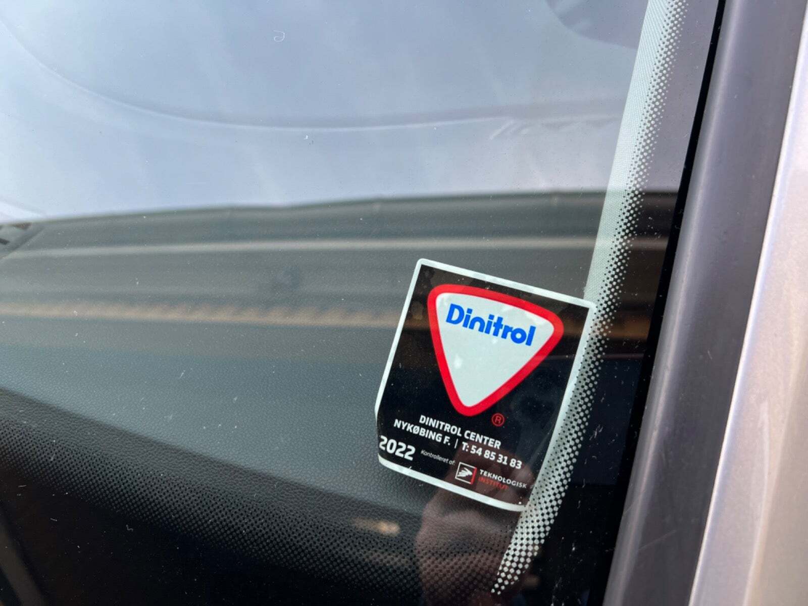 Grå VW Golf VII fra 2014