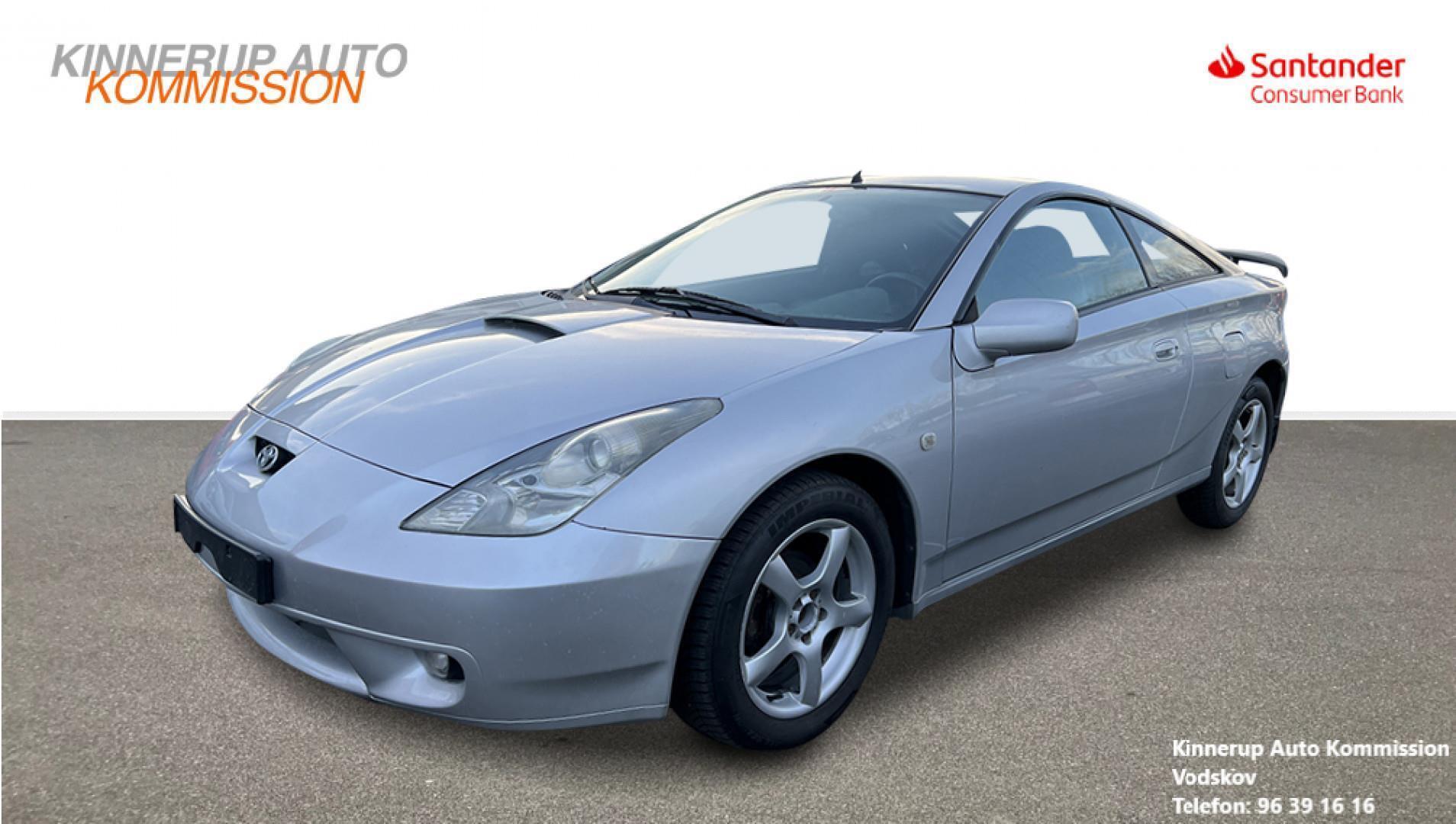 Sølv Toyota Celica fra 2001