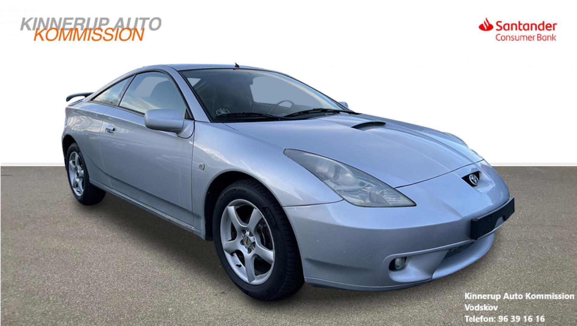 Sølv Toyota Celica fra 2001