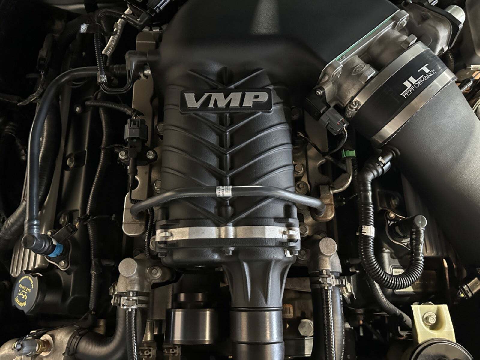 Sølv Ford Mustang fra 2010