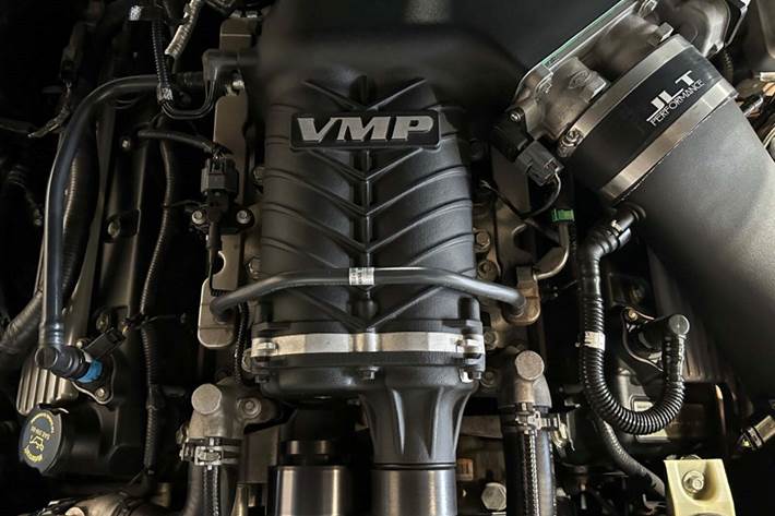 Sølv Ford Mustang fra 2010