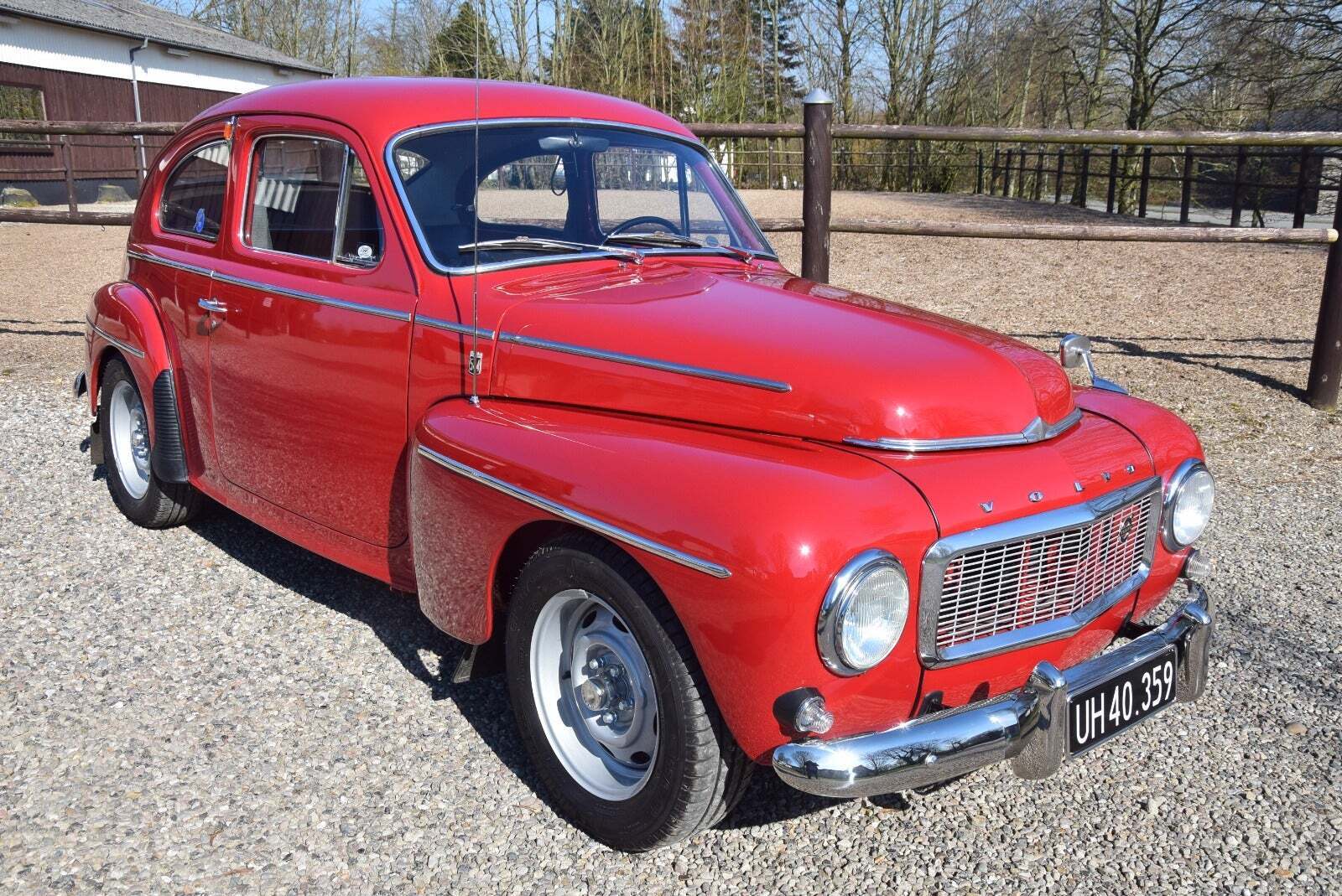 Rød Volvo PV544 fra 1965