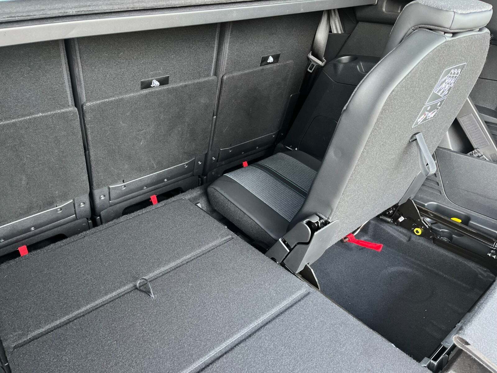 Hvid Peugeot 5008 fra 2022