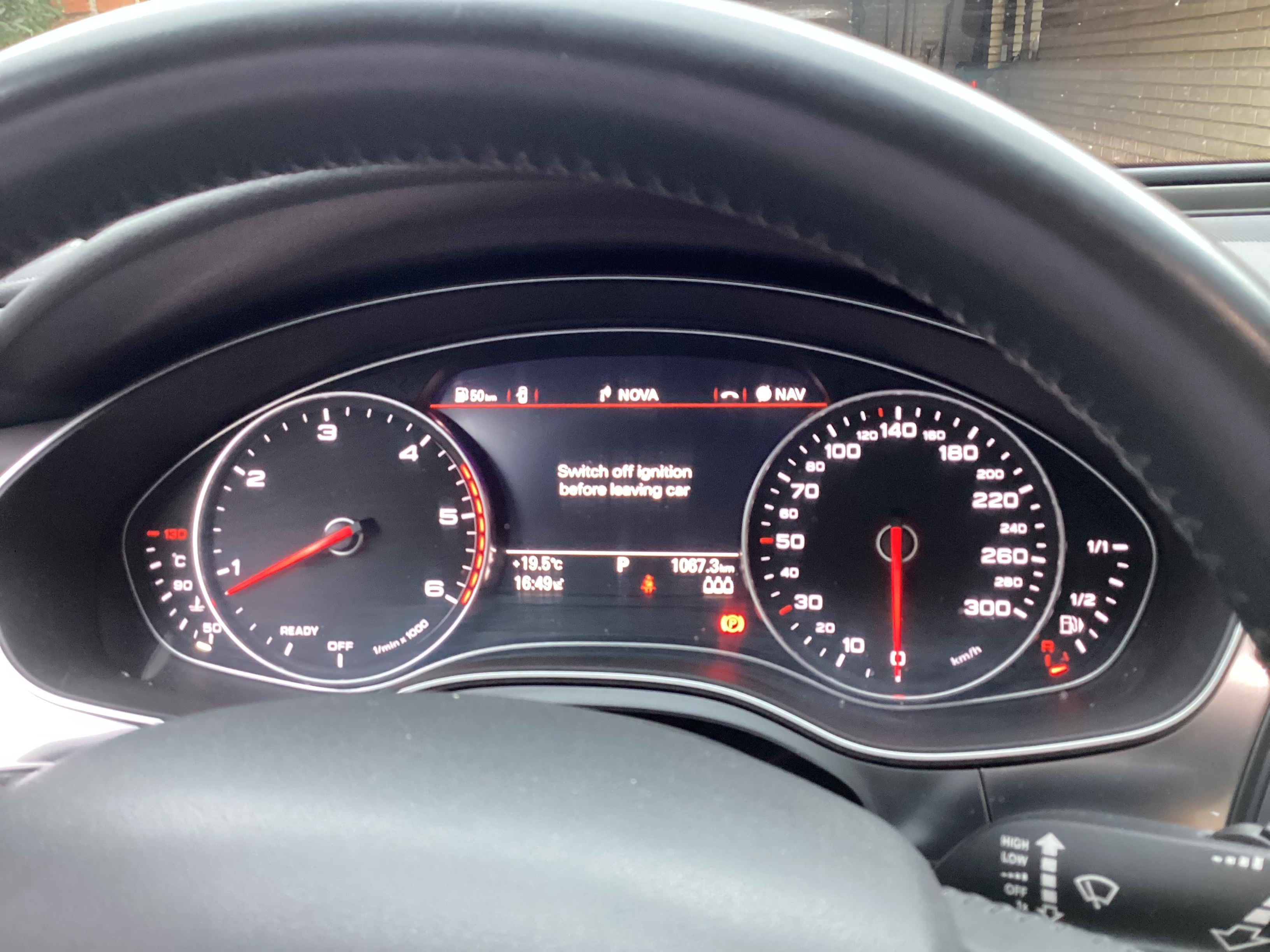 Grå Audi A6 fra 2017