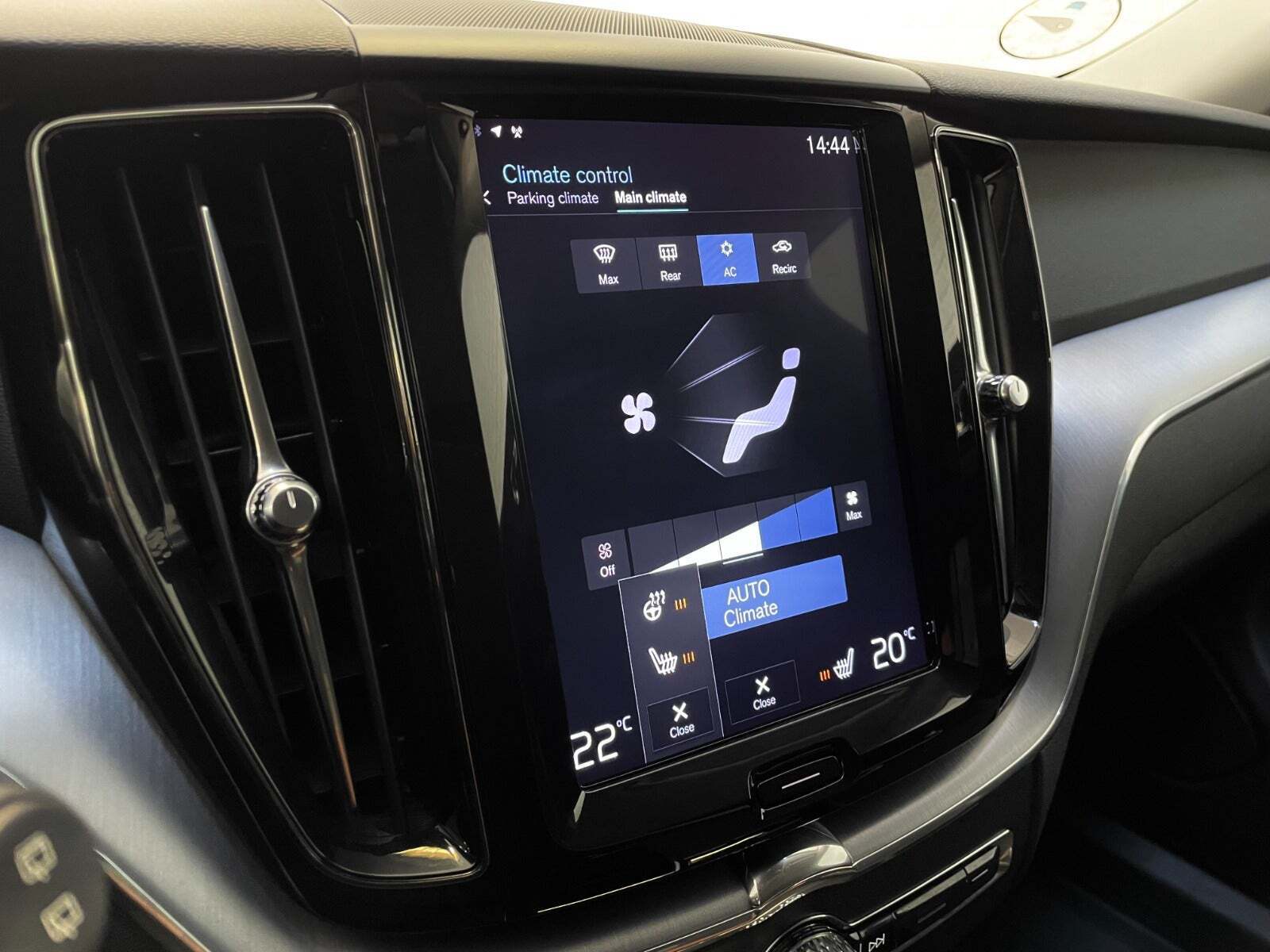 Hvid Volvo XC60 fra 2020