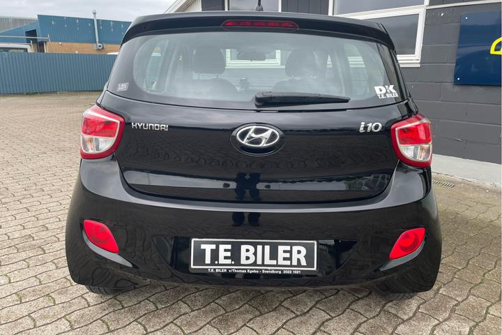 Sort Hyundai i10 fra 2017