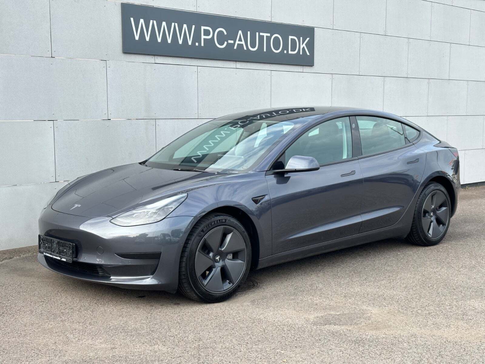 Tesla Model 3 RWD - 279.900 kr