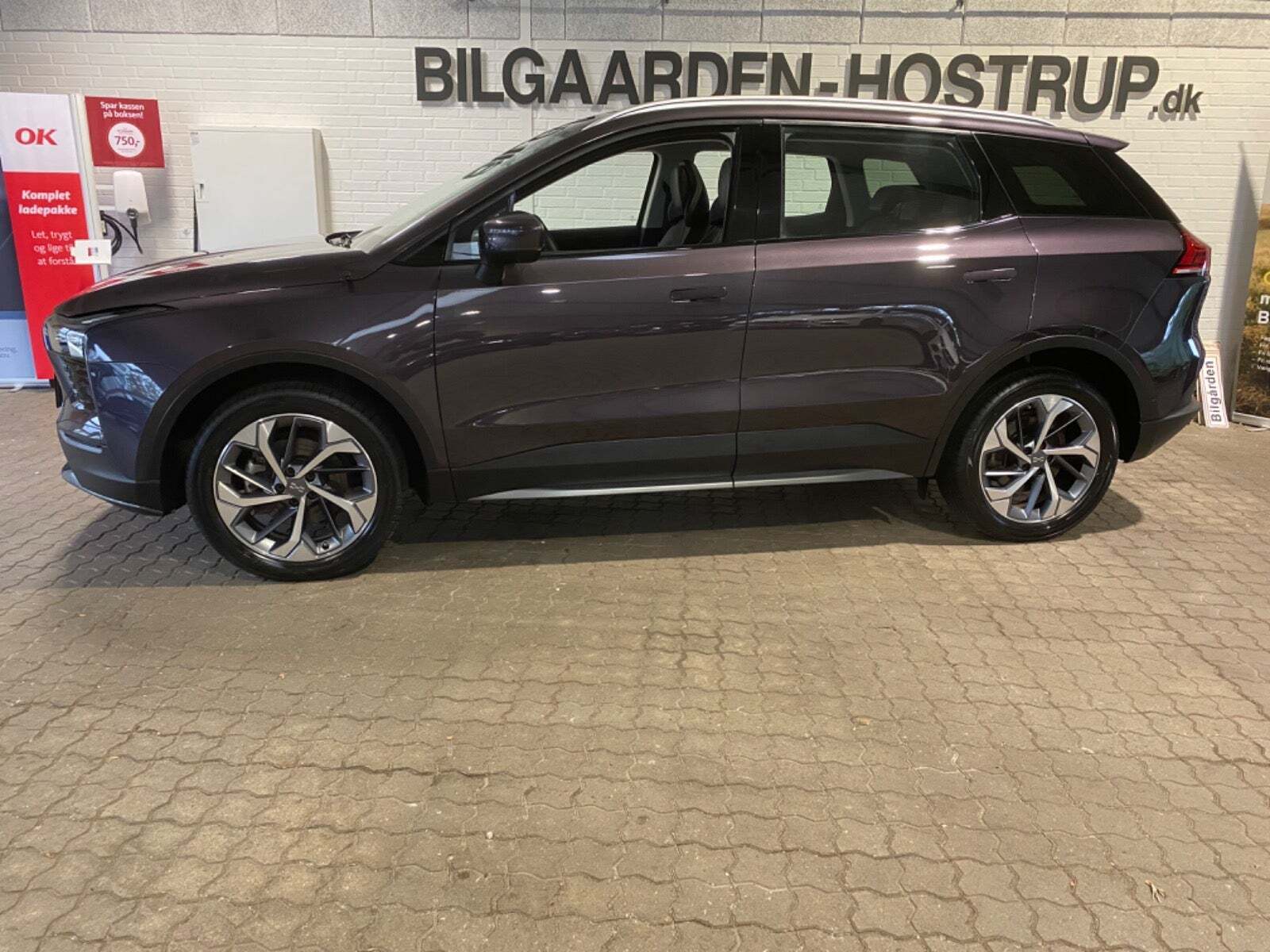 Grå Aiways U5 fra 2021