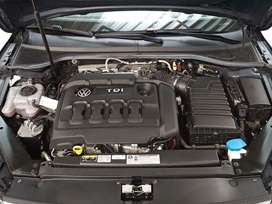 VW Passat 2,0 TDi 240 R-line Variant DSG 4Motion