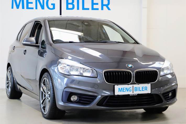 Grå BMW 218i fra 2015