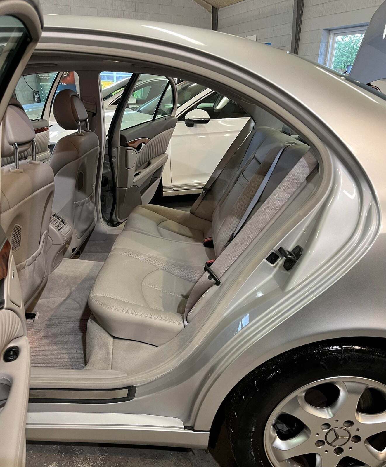 undefined Mercedes E320 fra 2004