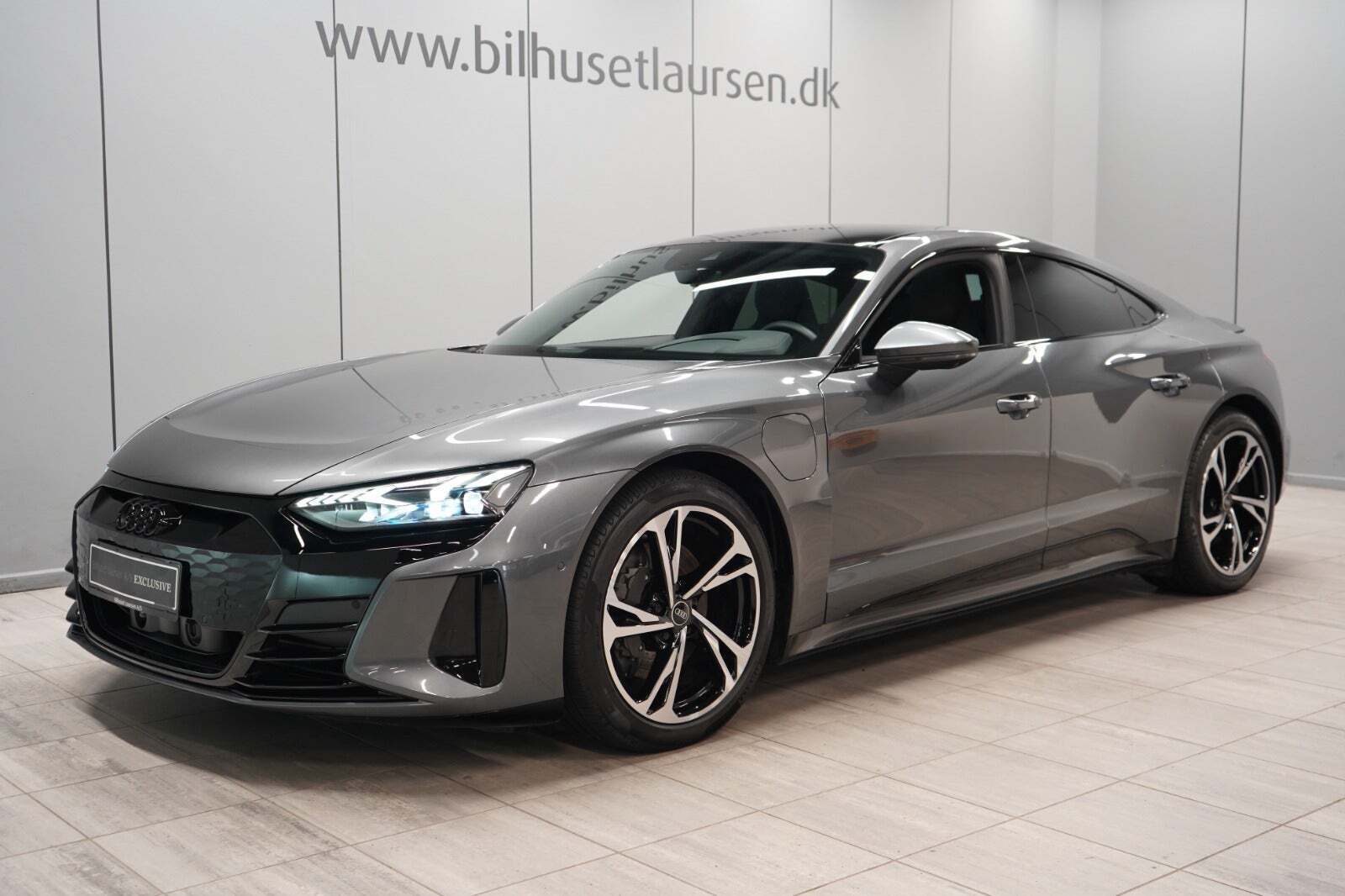 Grå Audi e-tron GT fra 2022