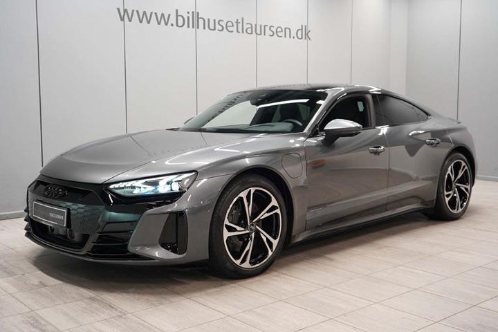 Grå Audi e-tron GT fra 2022